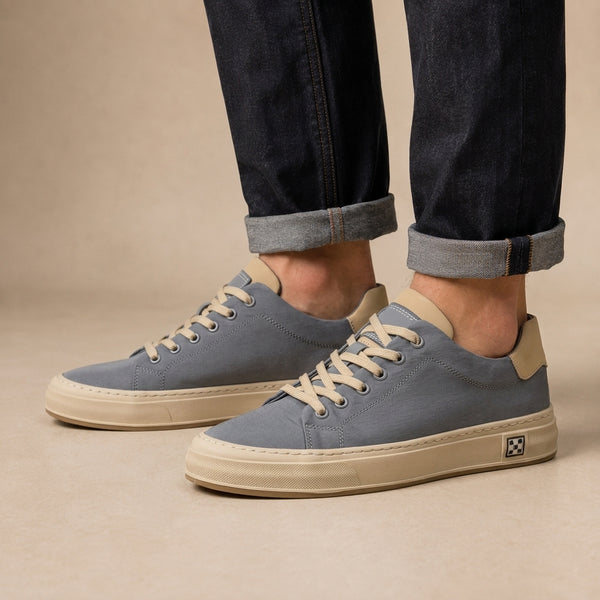 Chandler Sneakers